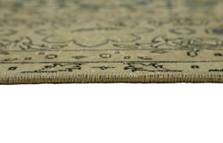 Collection of 6' 8'' x 9' 2'' Vintage Hand-Knotted Rug in a gallery layout