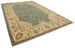 Collection of 11' 11'' x 17' 11'' Oriental Oushak Rug in a gallery layout