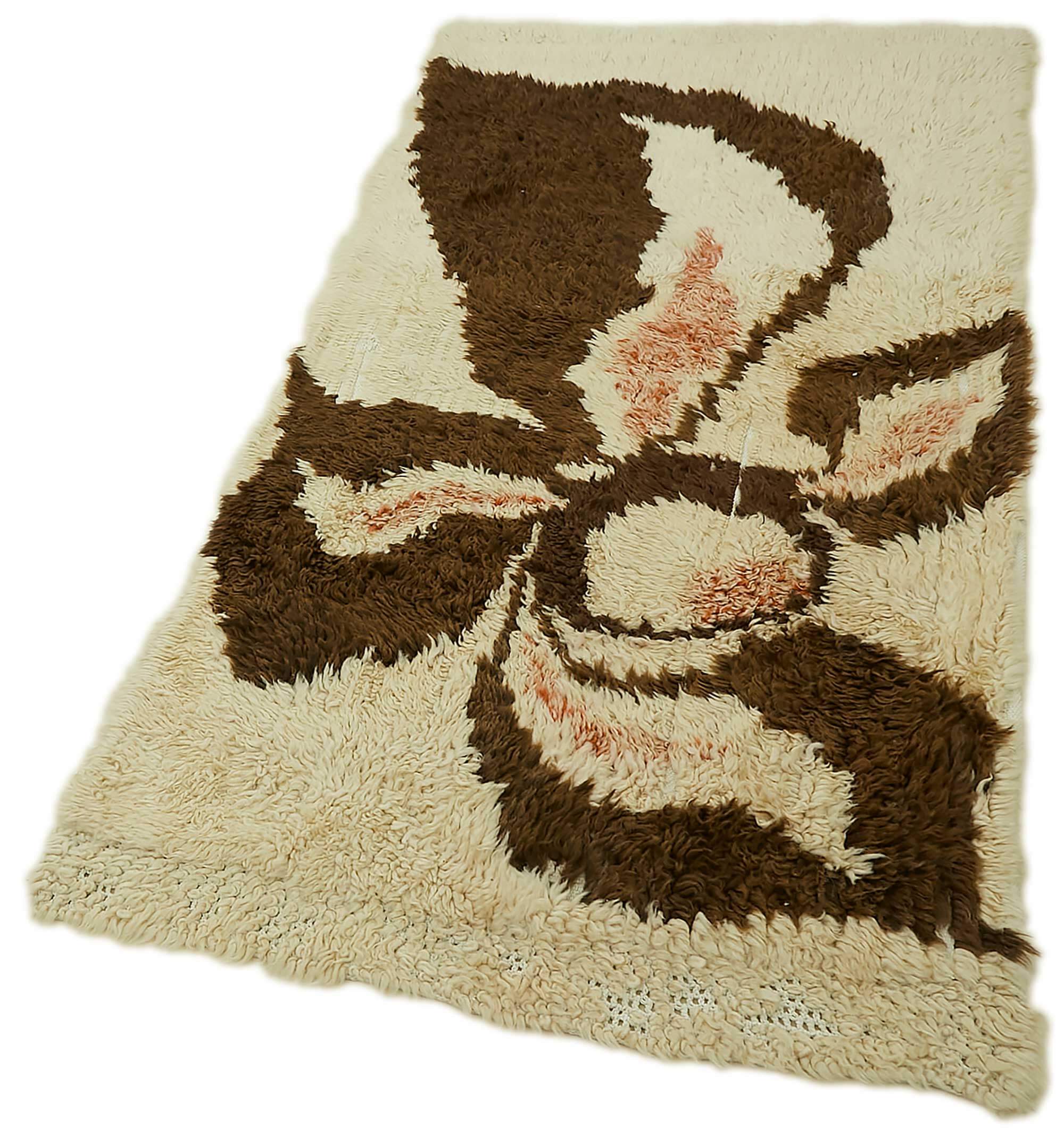 Collection of 2' 11'' x 6' 1'' Vintage Tulu Rug in a gallery layout